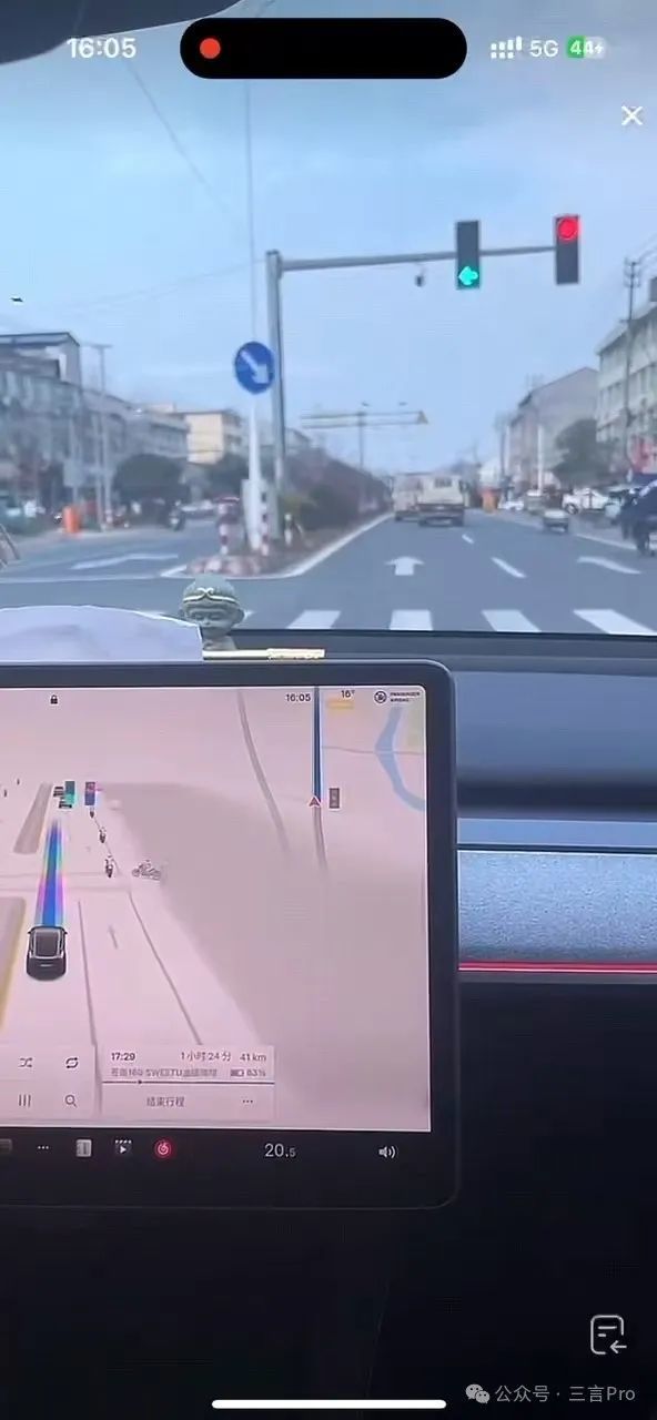第一批测试特斯拉国内FSD的车主,已经扣完12分了(图2) 第一批测试特斯拉国内FSD的车主,已经扣完12分了(图2)
