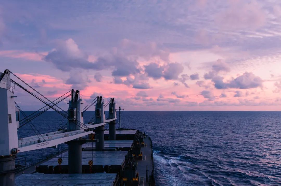 DeepSeek是时代变奏的序曲,95%的人只能顺应趋势(图1) DeepSeek是时代变奏的序曲,95%的人只能顺应趋势(图1)