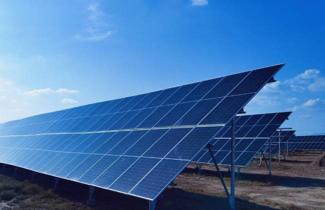 机构预测:2025年中国光伏新增装机规模超300GW(图1) 机构预测:2025年中国光伏新增装机规模超300GW(图1)