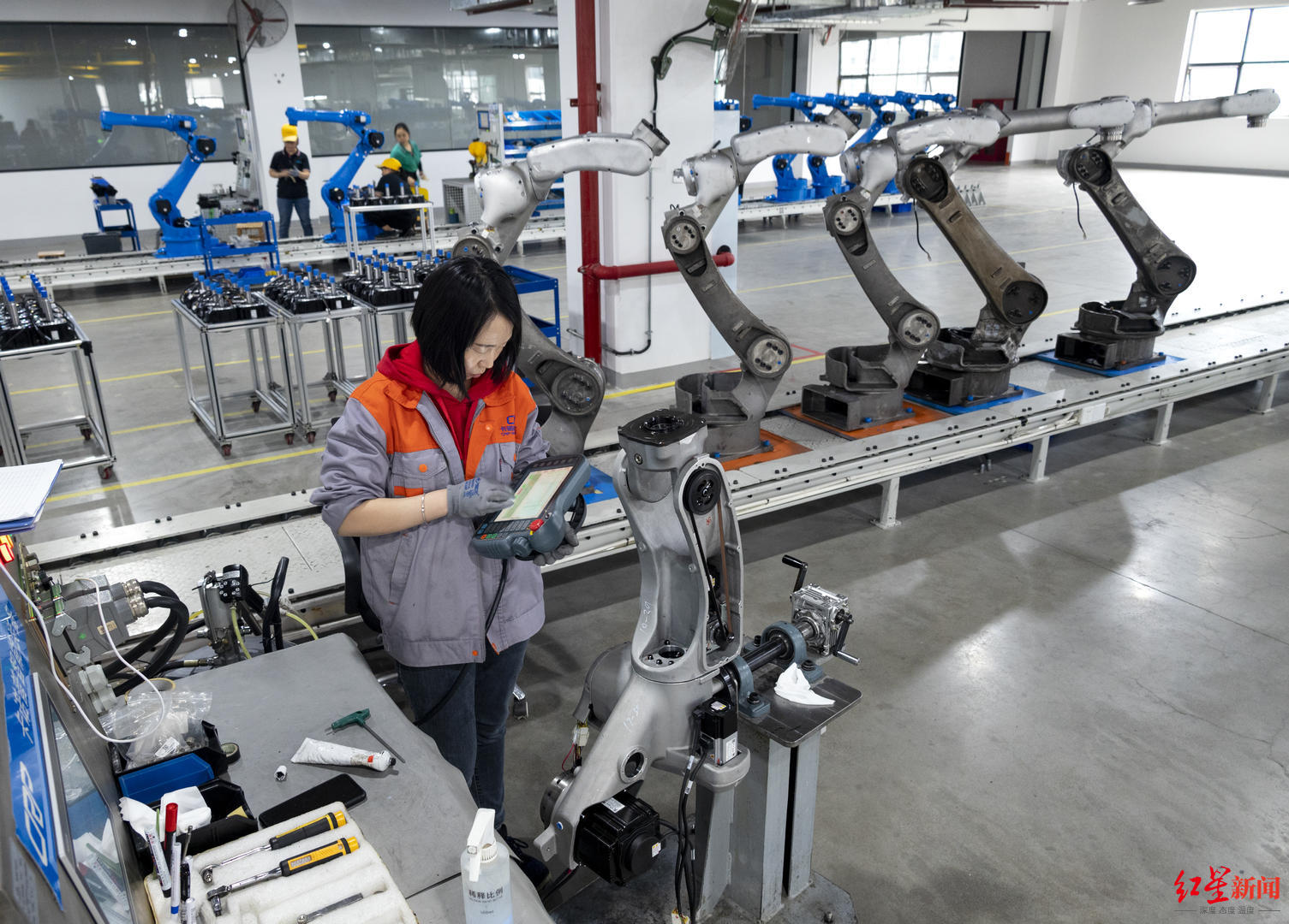 2025:大胆闯、大胆试写进政府工作报告,成都如何创造更多“令人意想不到的奇迹”?(图2) 2025:大胆闯、大胆试写进政府工作报告,成都如何创造更多“令人意想不到的奇迹”?(图2)