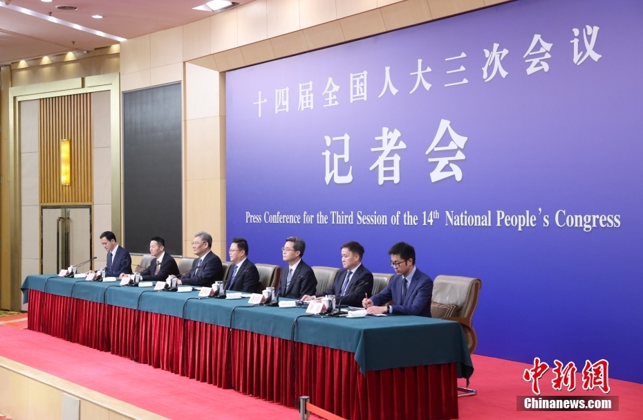 证监会主席:加快健全专门针对科技企业的支持机制(图1) 证监会主席:加快健全专门针对科技企业的支持机制(图1)