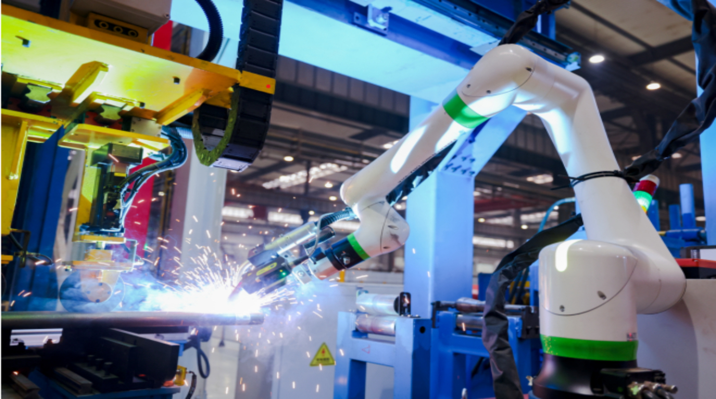 东方锅炉水冷壁“数制·智联”工厂投运(图2) 东方锅炉水冷壁“数制·智联”工厂投运(图2)