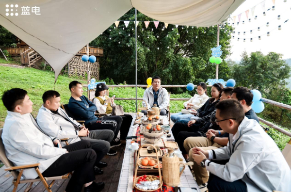 媒体管家: 蓝电E5 PLUS全国交付仪式开启 重塑家庭出行体验(图4) 媒体管家: 蓝电E5 PLUS全国交付仪式开启 重塑家庭出行体验(图4)