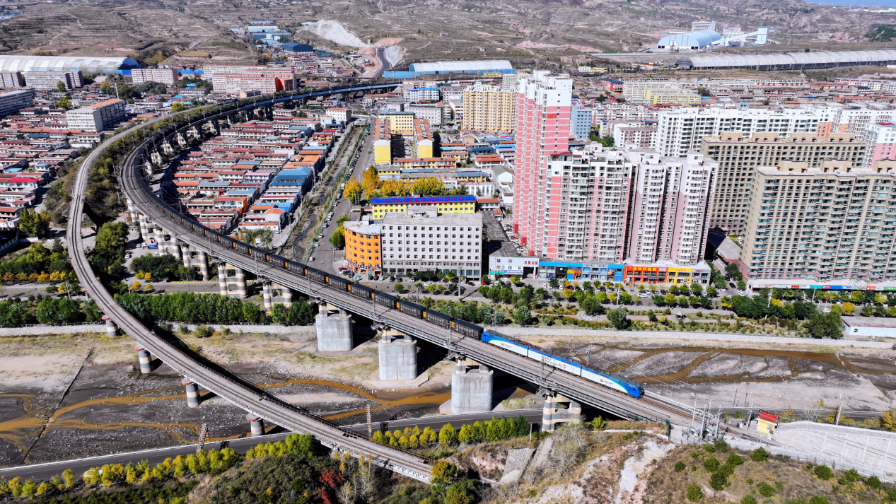 媒体管家: 我国首个重载铁路既有线小半径曲线改造工程开工建设(图2) 媒体管家: 我国首个重载铁路既有线小半径曲线改造工程开工建设(图2)