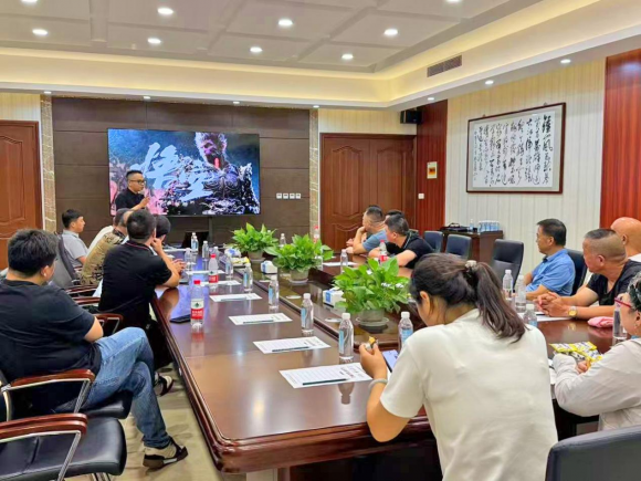 媒体管家: 酝势而出,赋能未来| 东方鼎酒业抖音赋能战略分享会二期圆满结束!(图1) 媒体管家: 酝势而出,赋能未来| 东方鼎酒业抖音赋能战略分享会二期圆满结束!(图1)