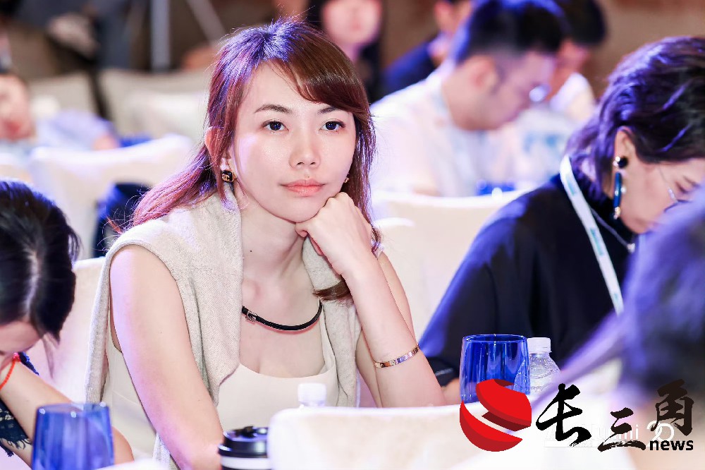 媒体管家: 创新营销专家曾敏访谈:“近场电商”崛起时,用渠道差异化把用户情绪价值拉满(图1) 媒体管家: 创新营销专家曾敏访谈:“近场电商”崛起时,用渠道差异化把用户情绪价值拉满(图1)