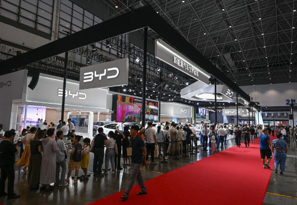 媒体管家: 国产新能源汽车点靓金秋车展(图10) 媒体管家: 国产新能源汽车点靓金秋车展(图10)