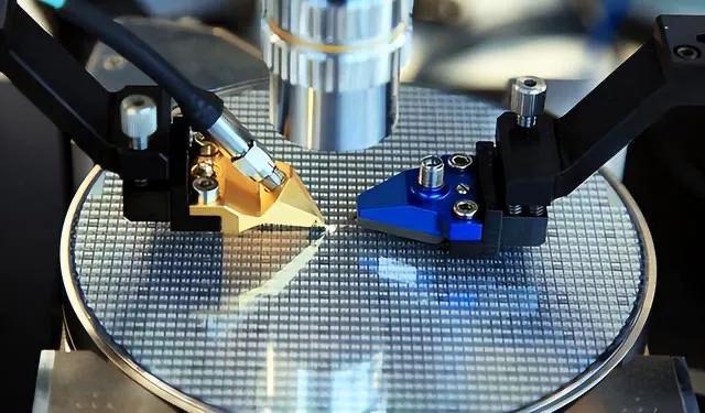 媒体管家: 国产光刻机“套刻≤8nm”意味着什么(图1) 媒体管家: 国产光刻机“套刻≤8nm”意味着什么(图1)