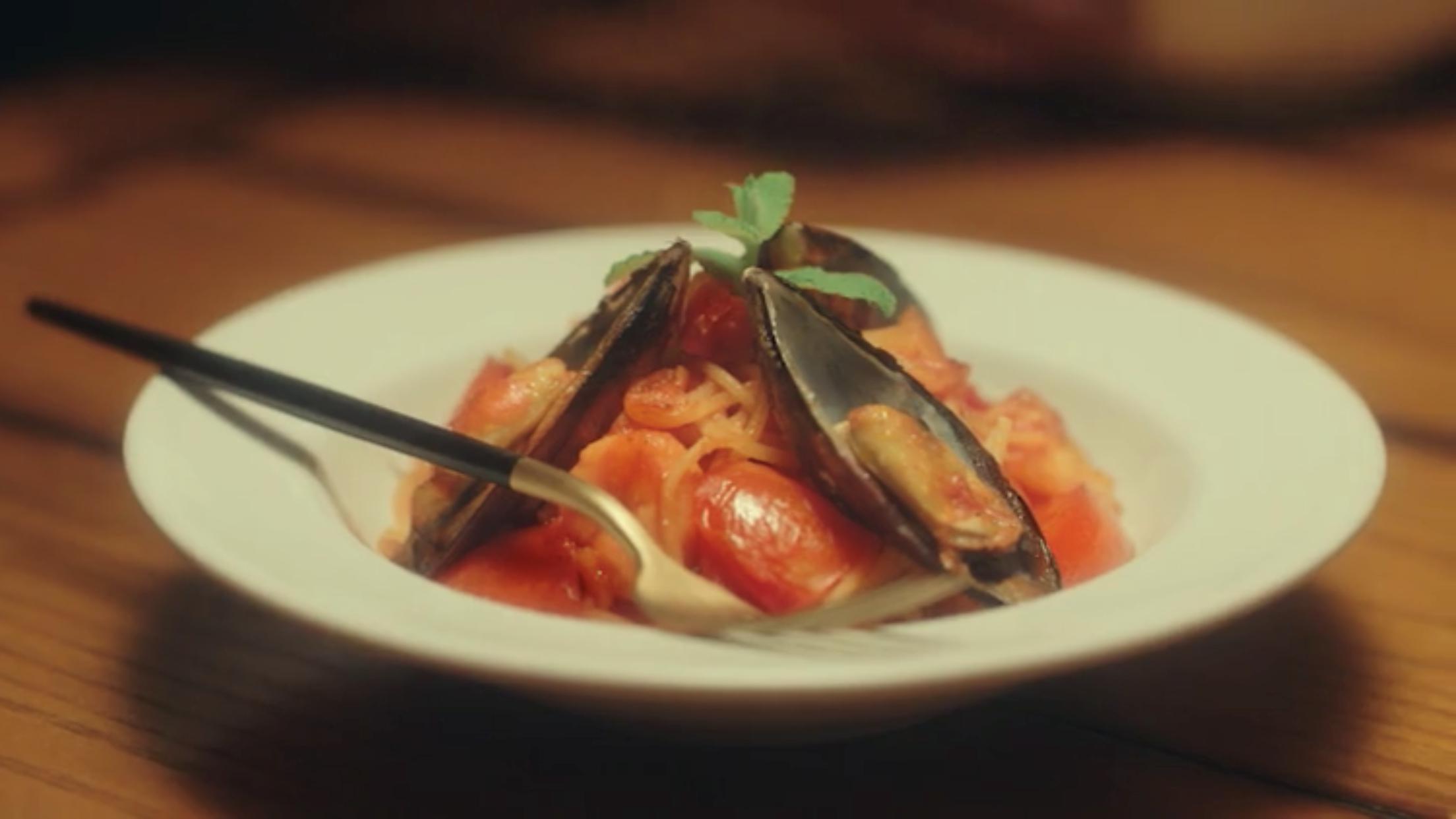 脉脉温情点点爱,《两碗面》的背后,亨氏更懂两代人的爱(图6) 脉脉温情点点爱,《两碗面》的背后,亨氏更懂两代人的爱(图6)