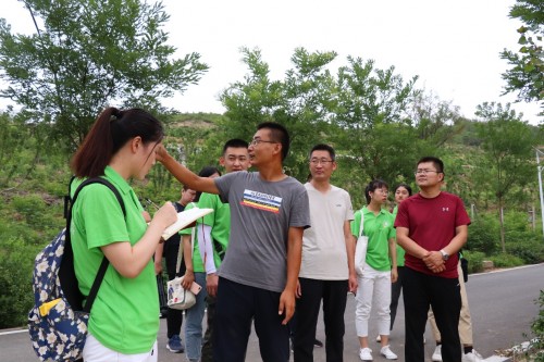 脚踏凤凰山下,遥望涅槃重生(图2) 脚踏凤凰山下,遥望涅槃重生(图2)