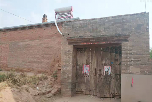 慈善送温暖,爱心献社会 ——日丰公益走进山西资助贫困学子(图2)