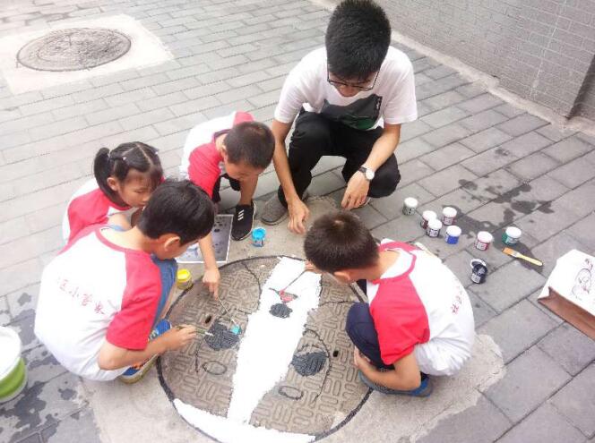 储蓄中心迎来“社区小管家” “吸储”新办法让爱心升值(图1)