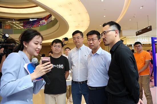 科大讯飞首家A.I.互动体验中心亮相合肥万象城(图9)