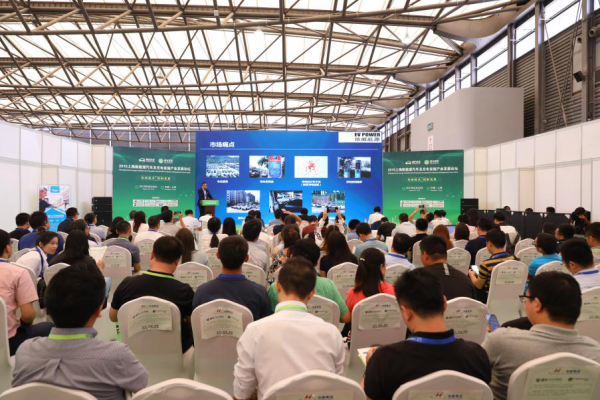 振威充电设施展及锂电展今日在上海开幕(图5)