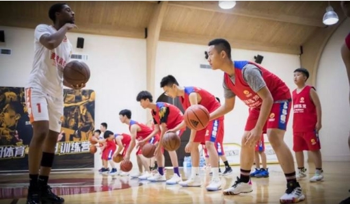 动因体育麦迪训练营|这,就是篮球少年的Summer Holiday!(图9) 动因体育麦迪训练营|这,就是篮球少年的Summer Holiday!(图9)