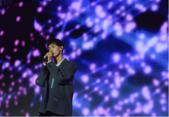 时代强音致敬北大医学 虎牙直播《真正的歌手》校园巡演首场开唱(图3) 时代强音致敬北大医学 虎牙直播《真正的歌手》校园巡演首场开唱(图3)